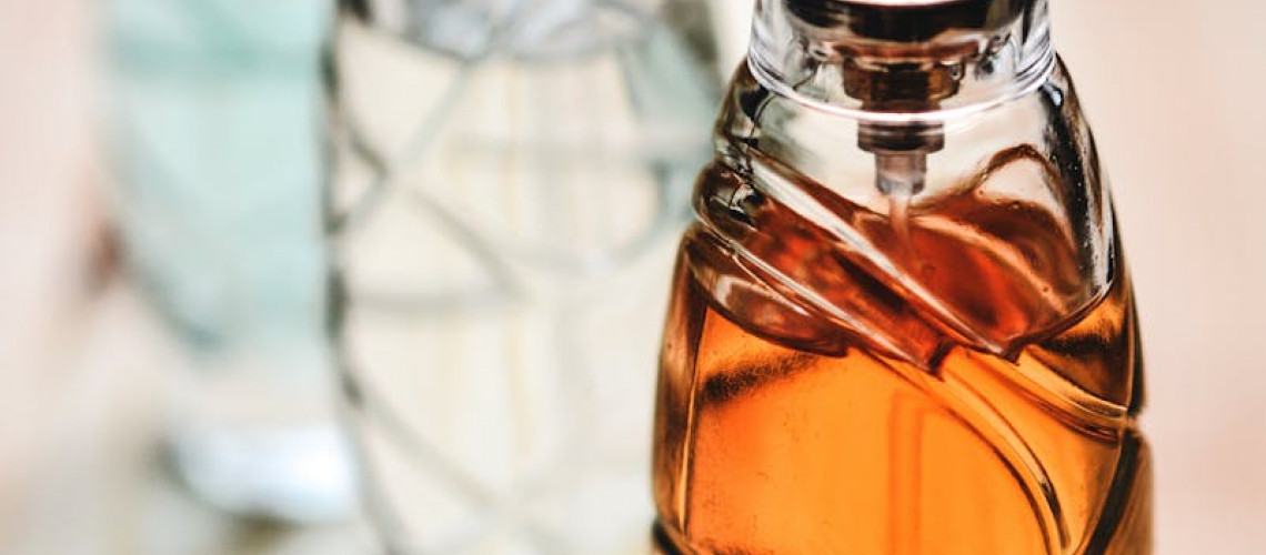 Aromastrology Unveiled: Aligning Your Zodiac with Aqila's Luxury Fragrances
