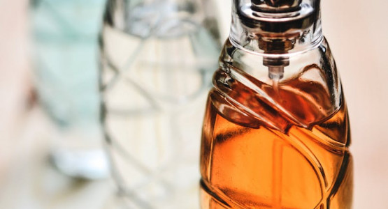Aromastrology Unveiled: Aligning Your Zodiac with Aqila's Luxury Fragrances