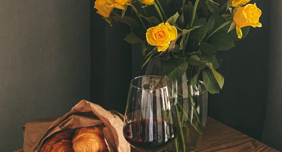 Scented Silhouettes: Sculpting Your Personal Aura with Aqila Luxury Fragrances