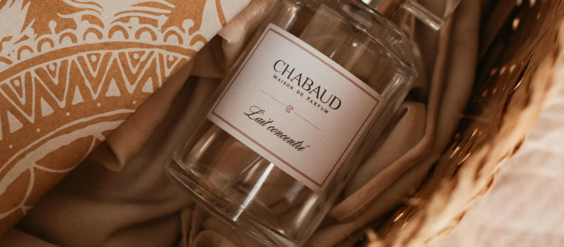 Scented Symphony: How Aqila Fragrances Enhance Mood and Transform Spaces