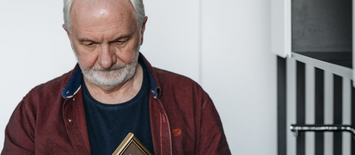 Scents of Time: Unveiling the Mystique of Memory and Aqila Fragrances