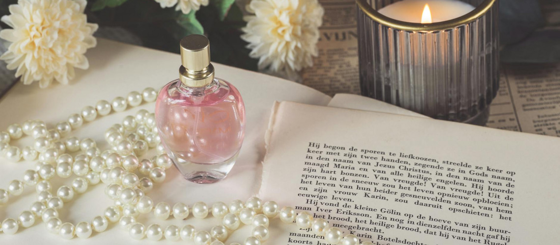 Seduce the Senses: Mastering the Art of Fragrance Layering with Aqila's Luxury Scents