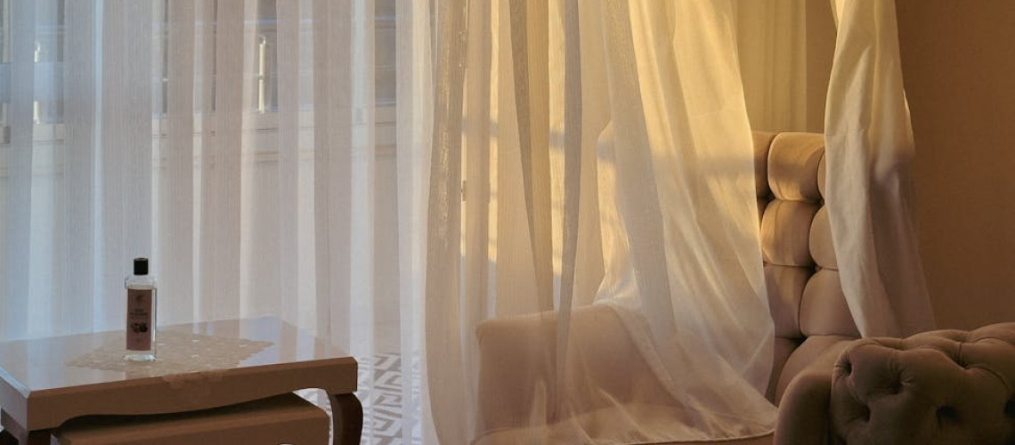 The Art of Aromatic Alchemy: Transforming Spaces with Aqila's Luxury Fragrances