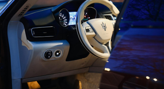 The Art of Scent Selection: A Journey into Aqila's Luxury Fragrances