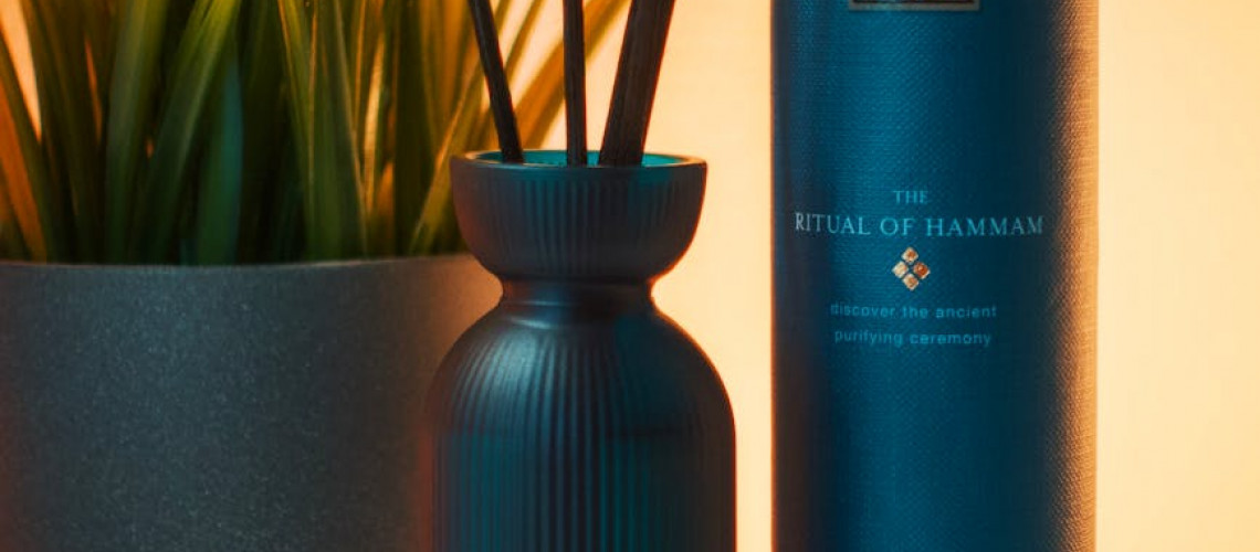 The Elixir of Elegance: Unleashing the Power of Aromatherapy with Aqila's Luxury Fragrances