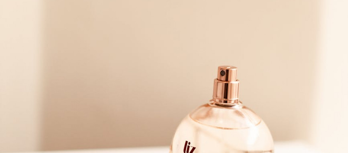 The Essence of Elegance: How Aqila Fragrances Refine Your Days and Spaces