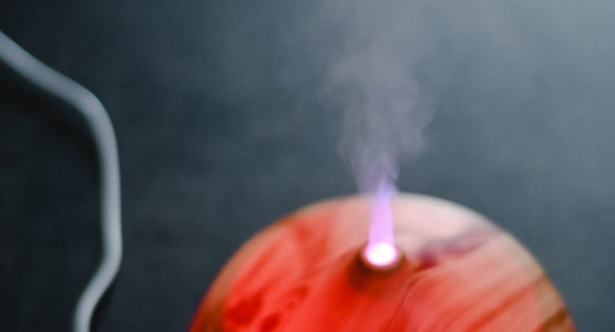 Unveiling the Secrets of Aromatherapy: An Aqila Journey of Luxe Fragrances and Wellness
